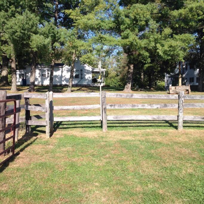 Charming Cottage On A City Farm! Lexington Exterior photo